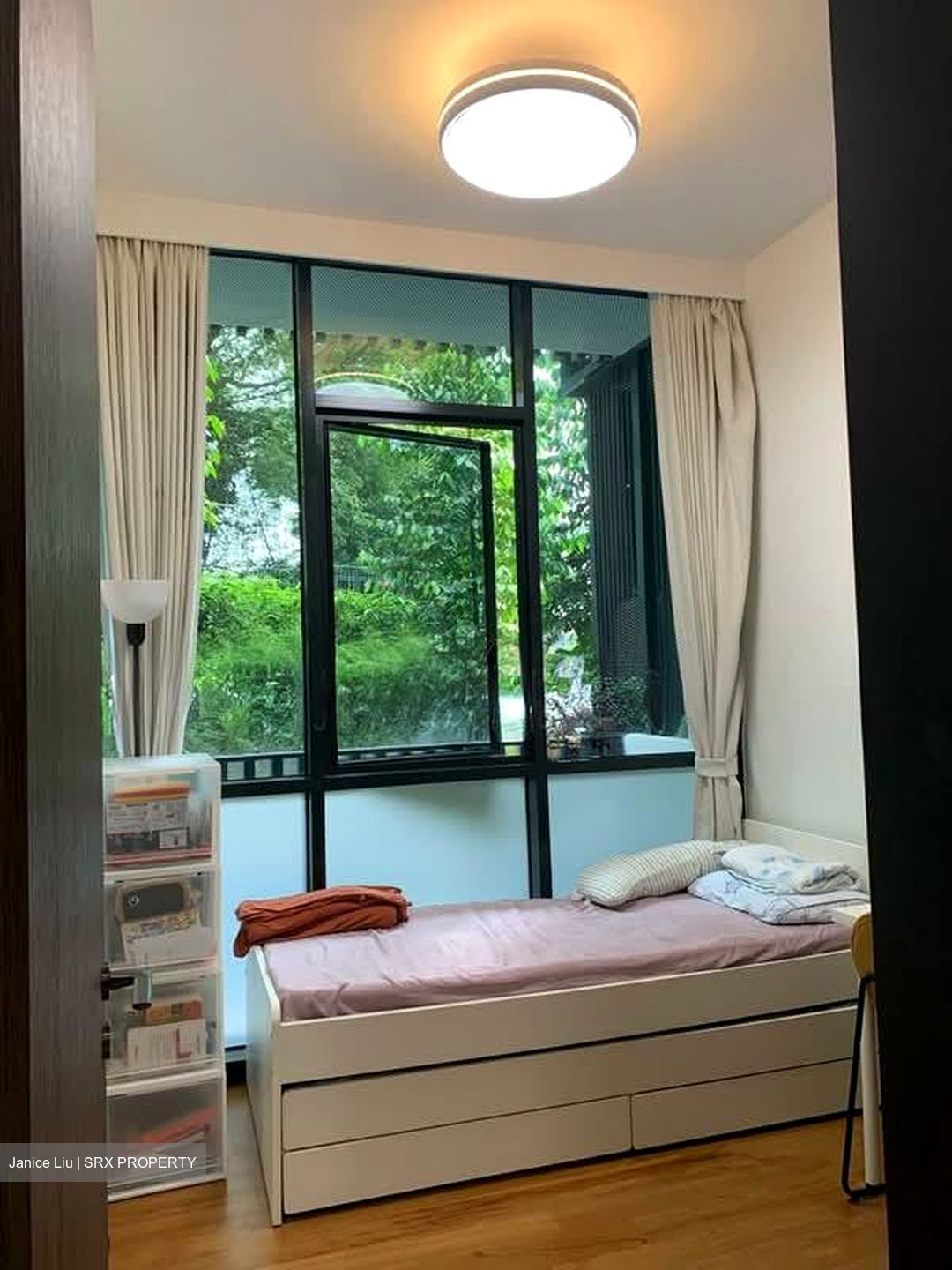 Van Holland (D10), Condominium #615052401